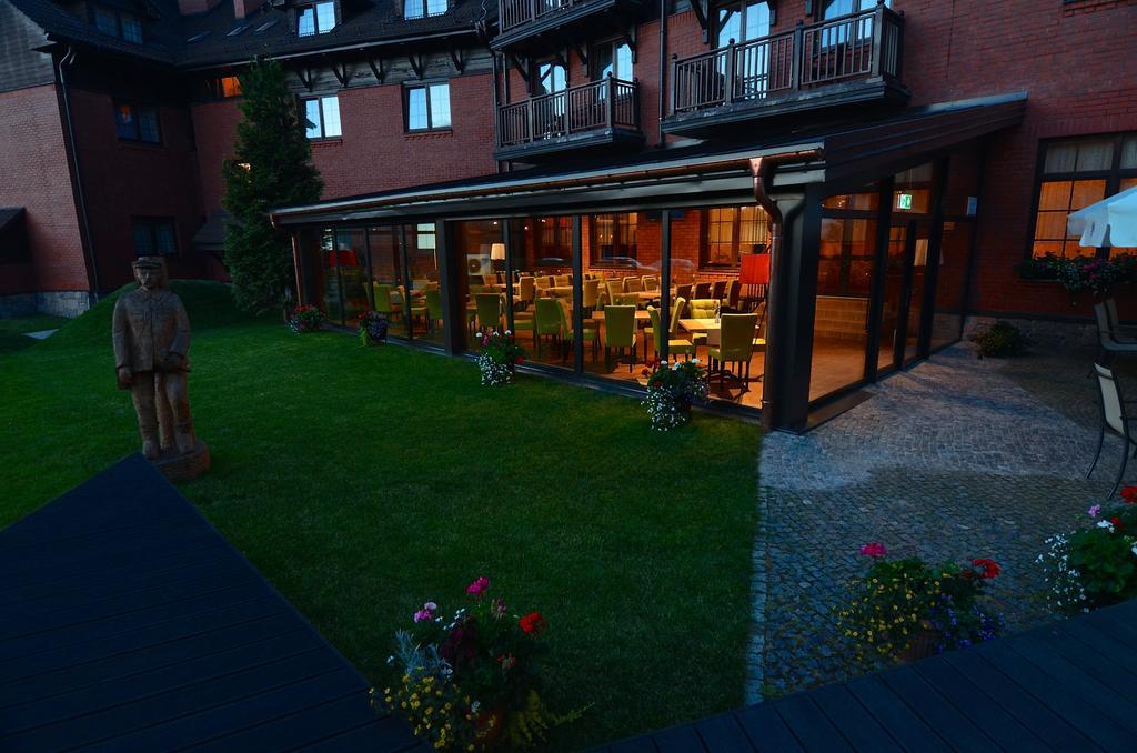 Hotel Zubrowka Spa & Wellness Białowieża Exterior foto