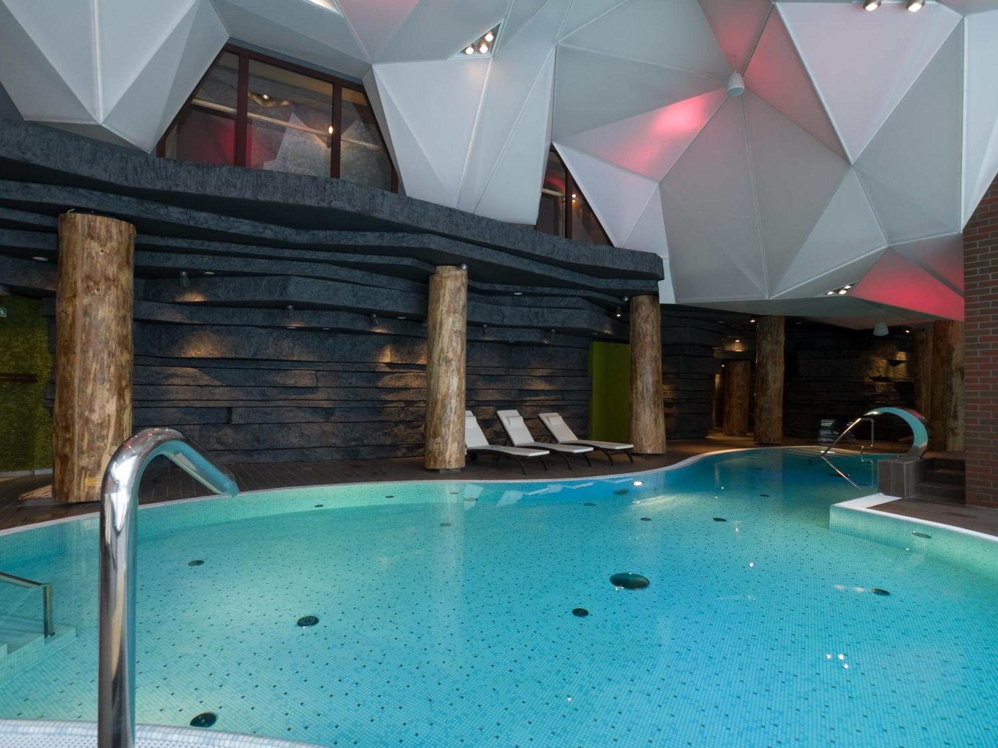 Hotel Zubrowka Spa & Wellness Białowieża Exterior foto