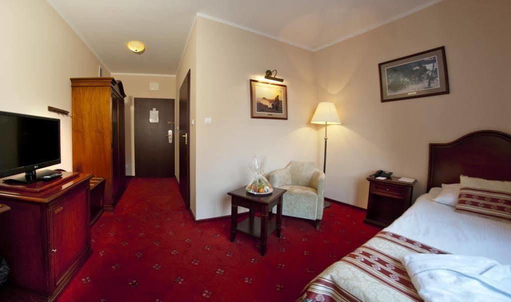 Hotel Zubrowka Spa & Wellness Białowieża Exterior foto